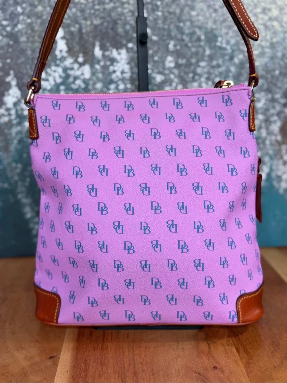 Dooney‎ & Bourke Whimsical Vintage Y2K Gretta Crossbody Purple/Blue EVC